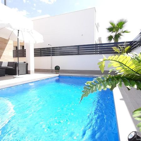 Villa Wilhelmina Torrevieja Buitenkant foto